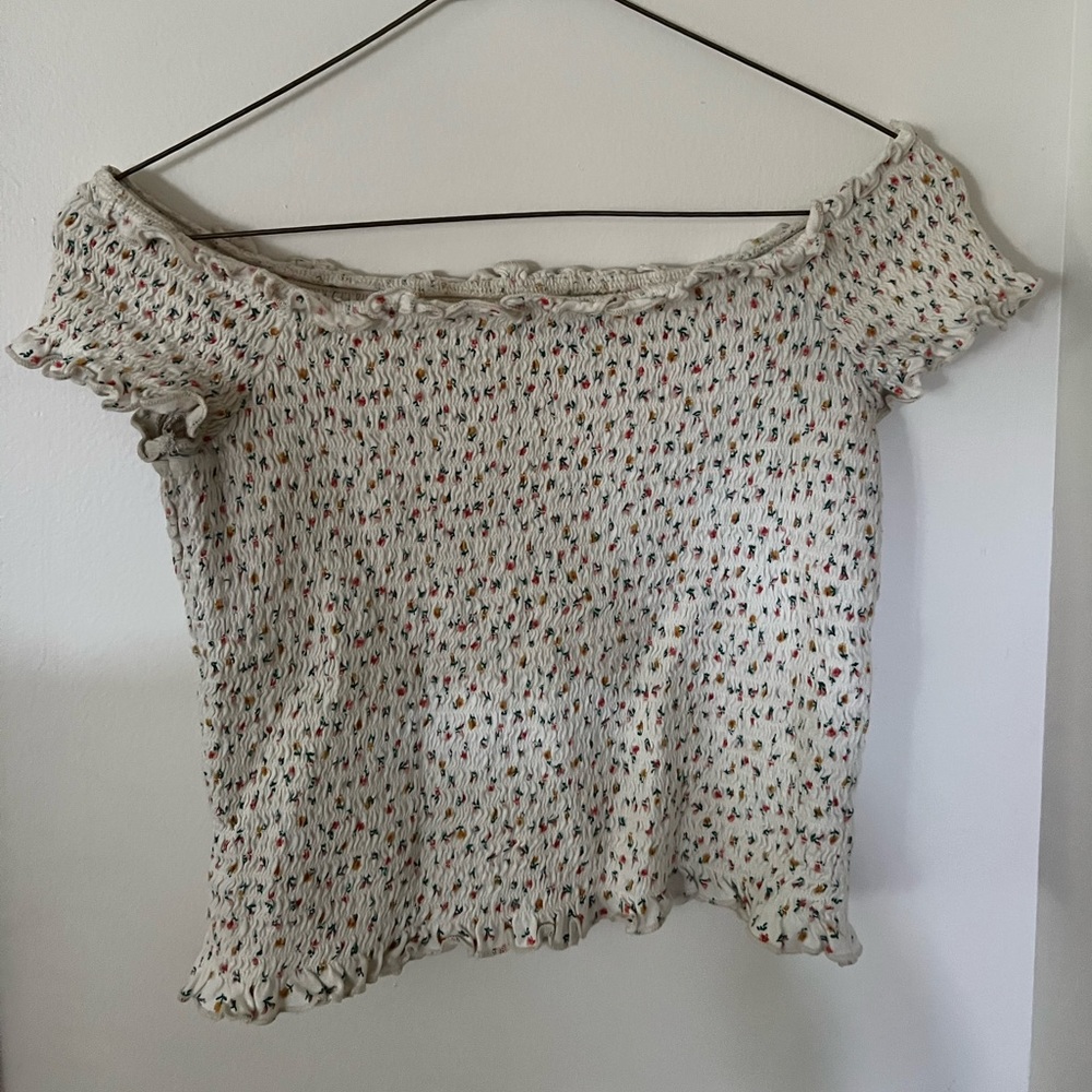 A&E womens off-shoulder top
